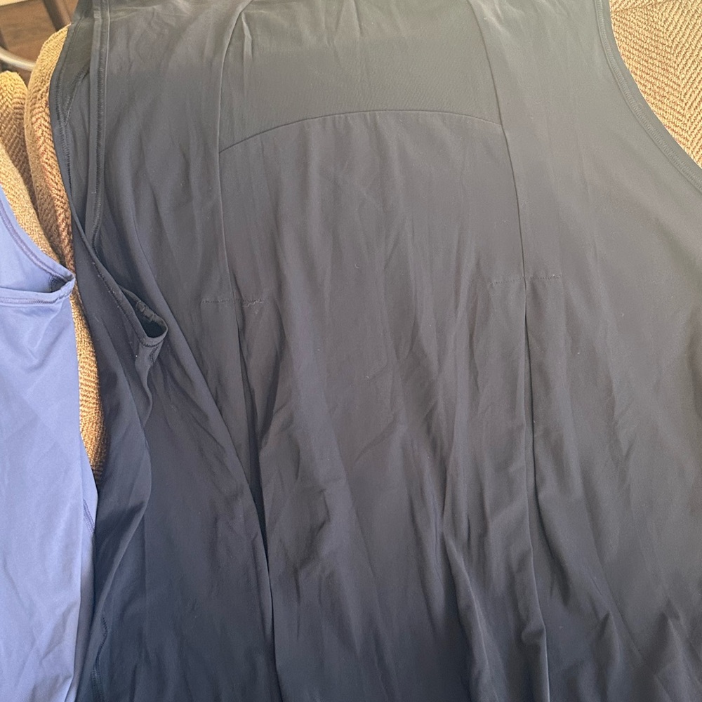 11 pieces lululemon athletica Women's 6 Tops 5 leggings - Picture 5 of 7